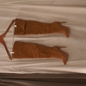 High Fashion Used Boots 👢 | Size 6 | Caramel color
